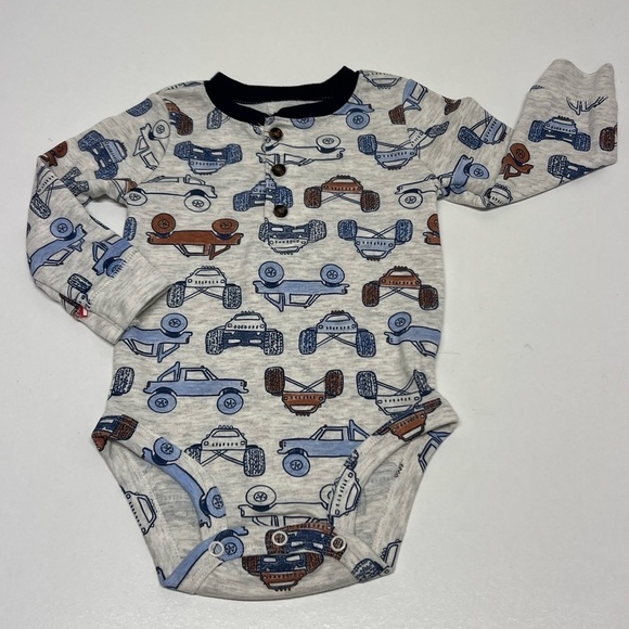 Carter's Baby Boy 4 Piece Hoodie Set
Blue Vehicles - Picture 8 of 11
